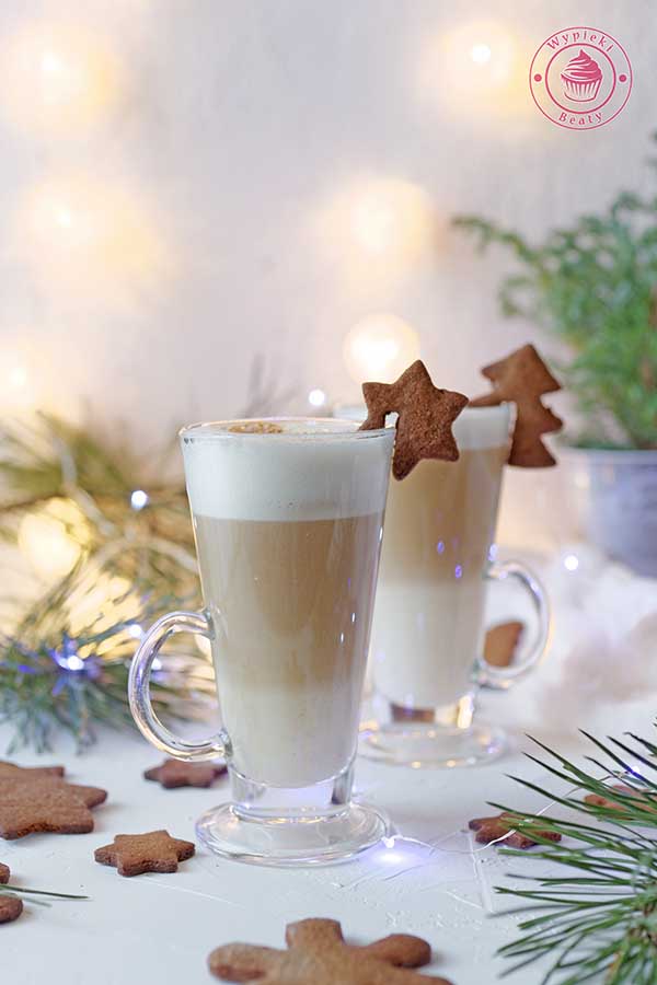 Kawa latte ajerkoniakowa